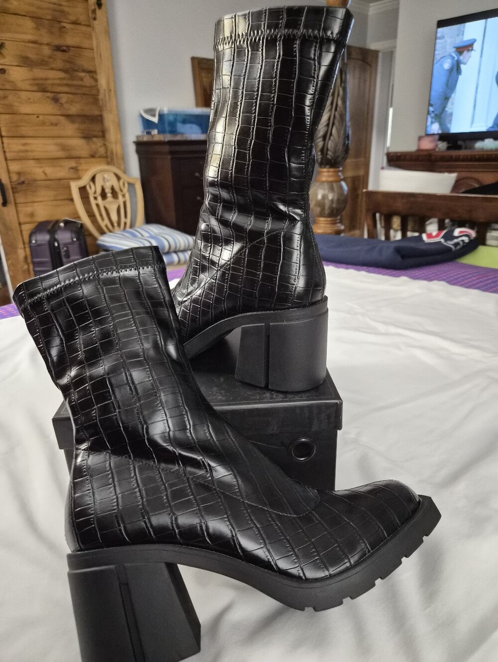 Azalea Wang Black Chunky Heel Boots